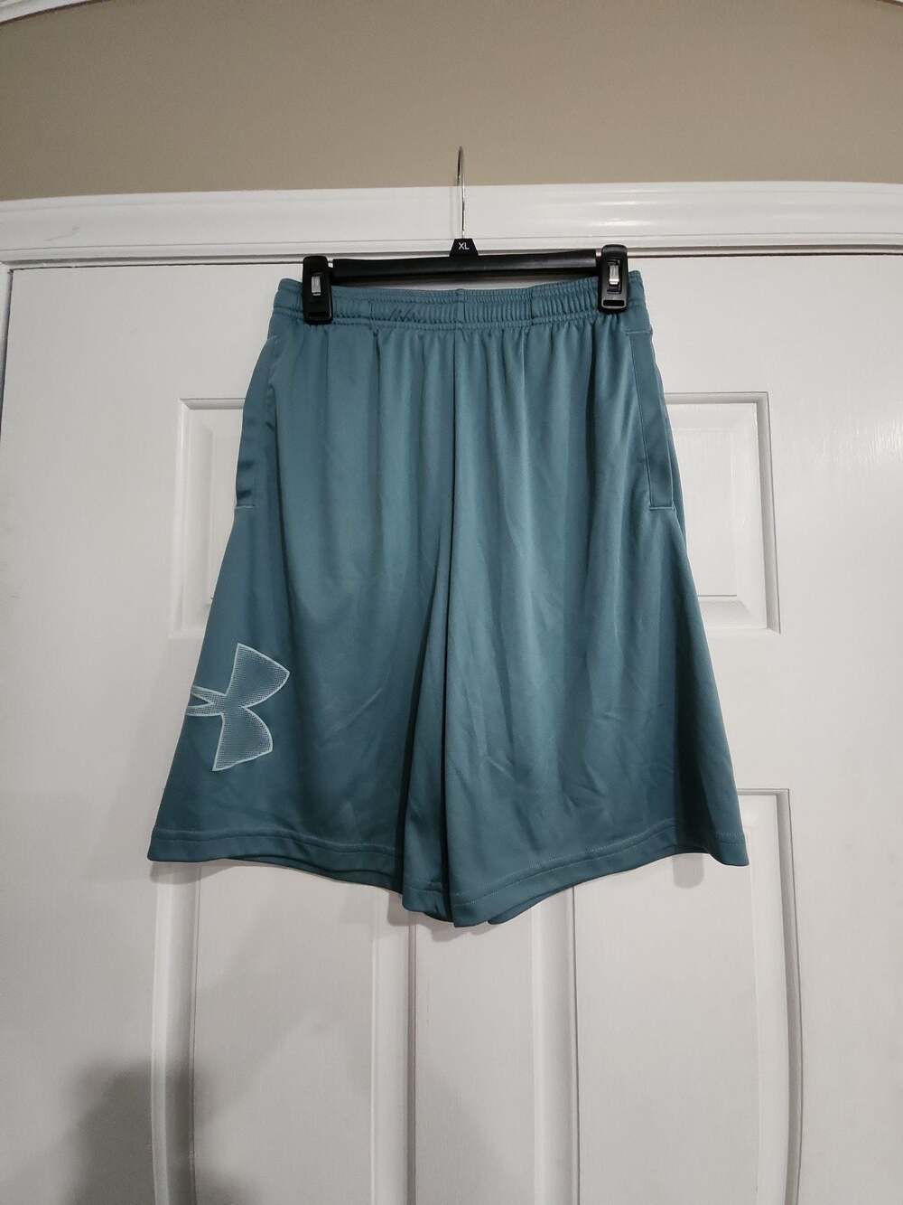 Under Armour Tech Graphic HeatGear Athletic Training Shorts